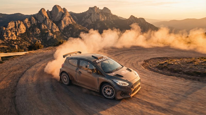 撸啊撸跑车视频分享：山路拉力赛